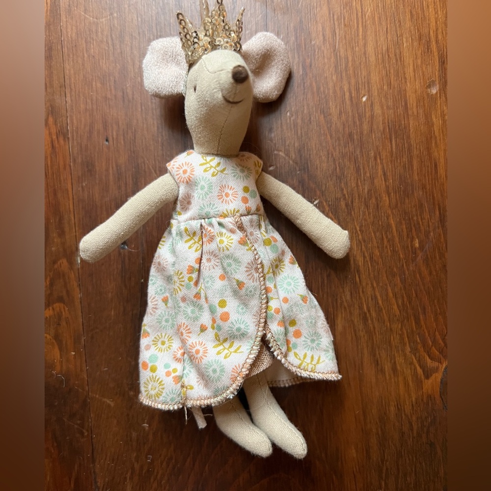 Queen Mouse (retired)